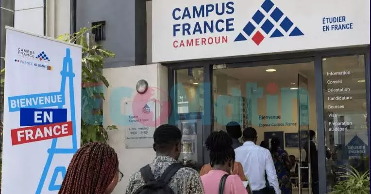 Coopération Cameroun-France : le retrait d'une exigence de paiement intégral de scolarité contestée