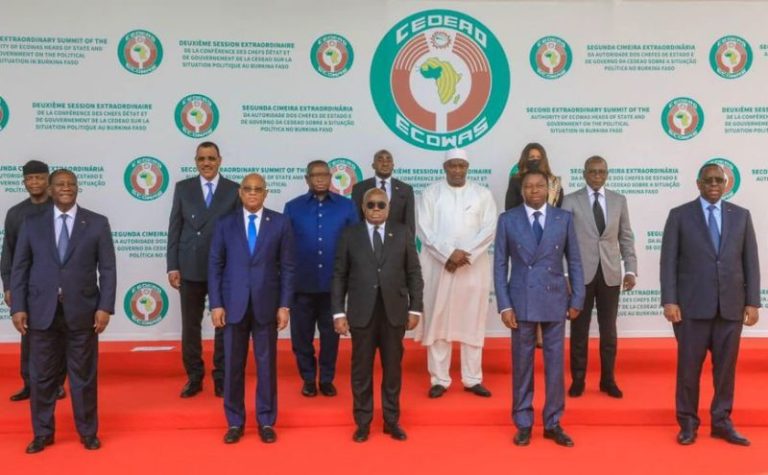 Cedeao: report de la décision sur les sanctions contre les putschistes d’Afrique de l’ouest